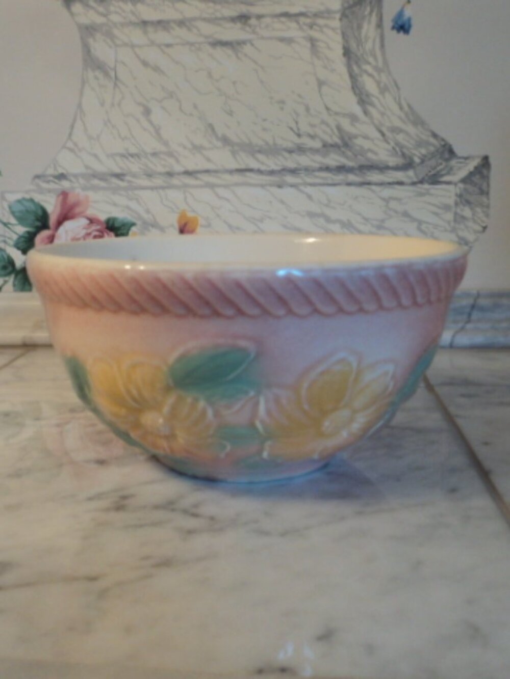 vintage Hull Sunglow mixing bowl